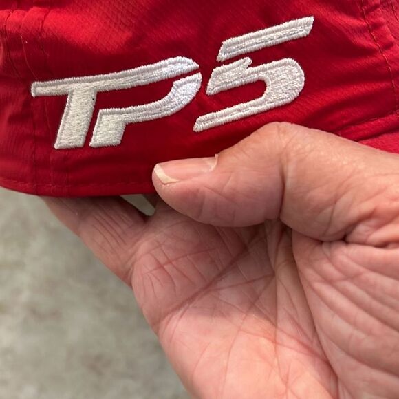 Red TaylorMade Golf Hat NWOT - Picture 5 of 6